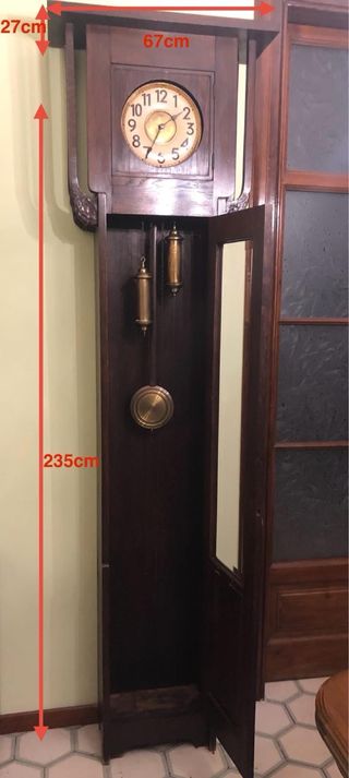 Reloj de pendulo antiguo
