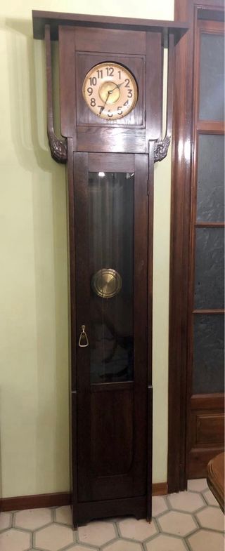 Reloj de pendulo antiguo