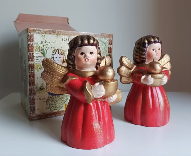 coppia di angeli in ceramica