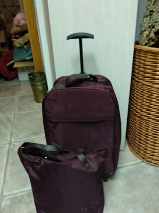 Conjunto de maleta y bolso