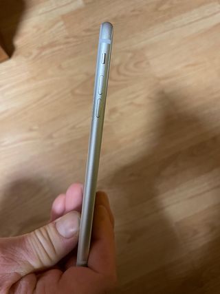 iPhone 8 Plus 256 GB Regalo 6 fundas