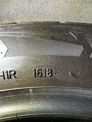 NEUMÁTICOS GOODYEAR ULTRA GRIP 235/55R18. 104H.