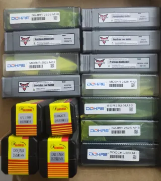 Lote de portaherramientas de 25