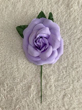 Lote collar pendientes y flor lila flamenca niña