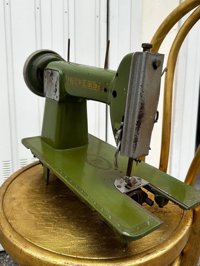 Macchina da cucire vintage