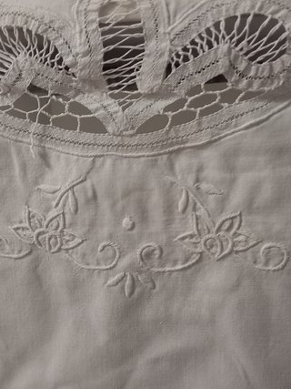 Mantel blanco grande