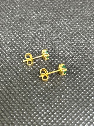 Pendientes Oro 18kt con esmeralda 