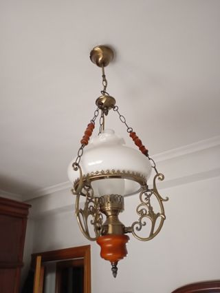 Lamparas de cristal y madera ,( quinquel)
