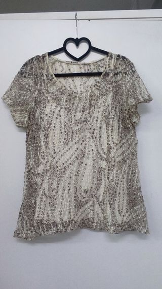 Camiseta festiva.