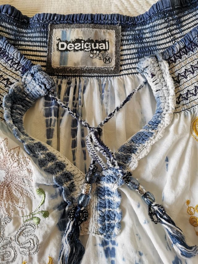 Blusa verano manga corta Desigual