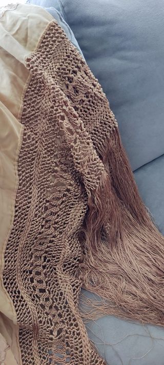 Manton de seda natural