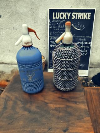 Pareja sifones antiguos