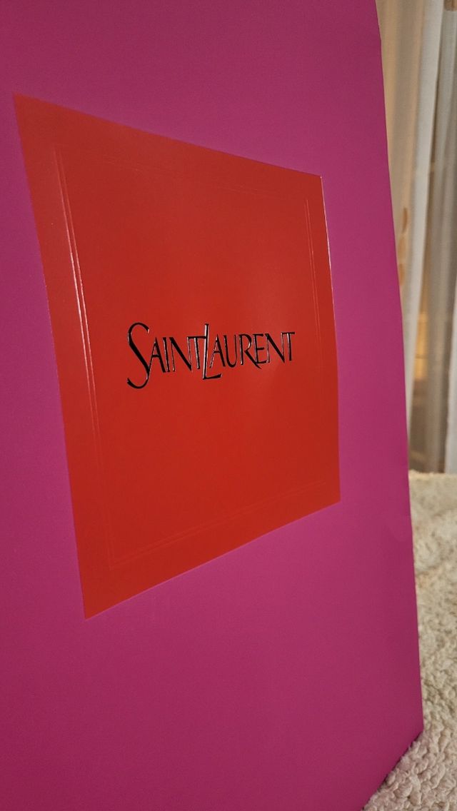Bolsa de papel, Saint Laurent