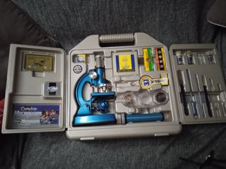 Microscopio y telescopio.