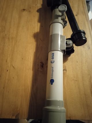 Microscopio y telescopio.