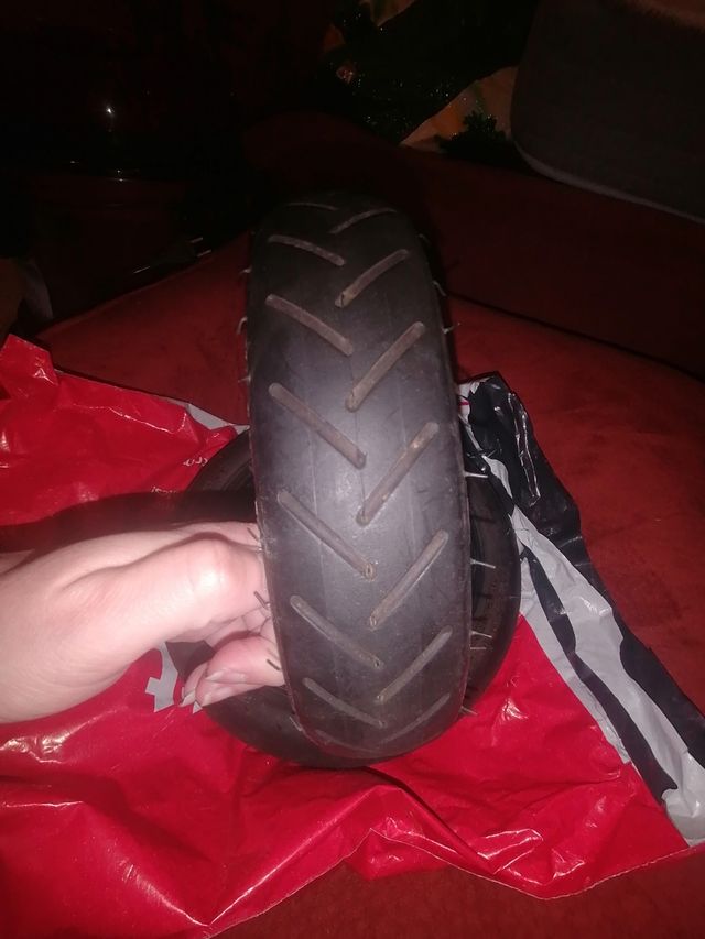 ruote per monopattino elettrico.