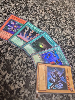 Cartas Yugioh y Magic