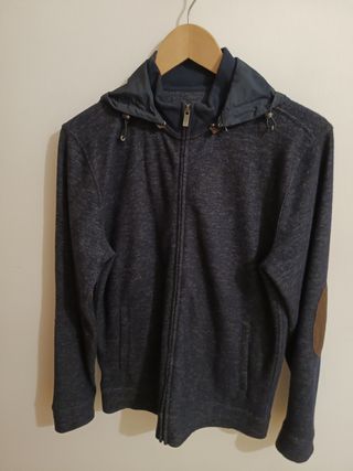 Chaqueta hombre con capucha