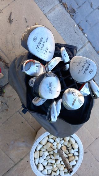 Bolsa palos y bolas de golf