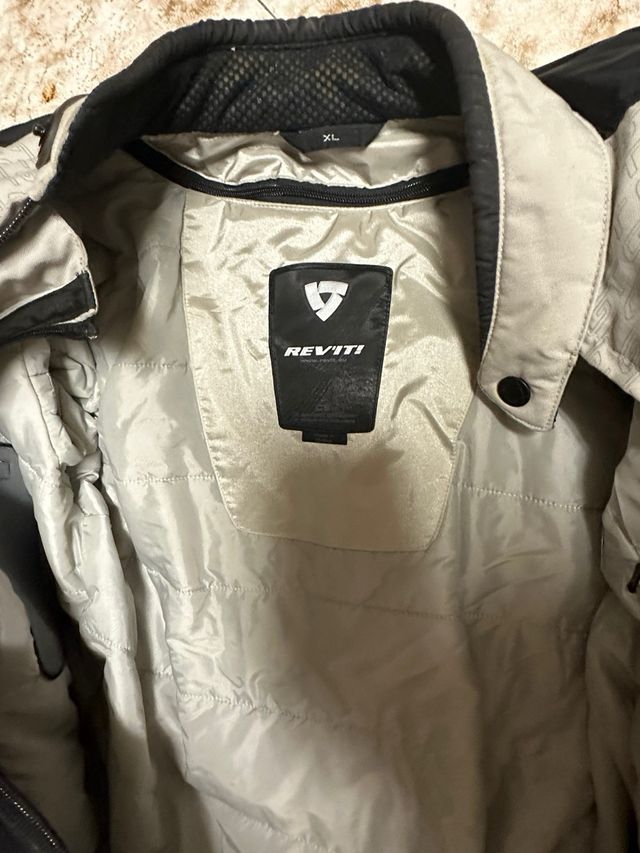 Chaqueta moto revit