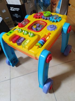 Mesa de atividades multifuncional para crianças