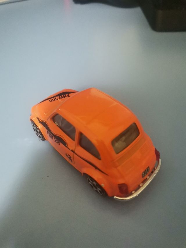 Fiat 500 burago 1/43