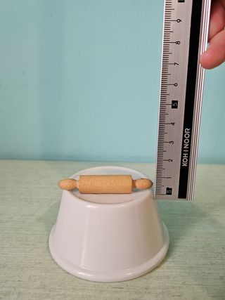 3 miniature in legno - mattarello, vaso e calice