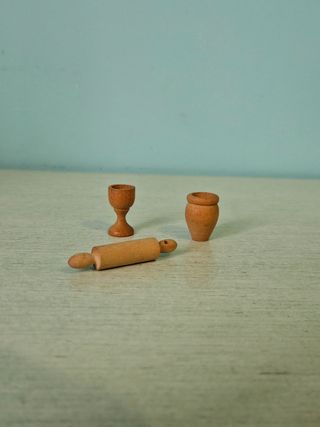 3 miniature in legno - mattarello, vaso e calice