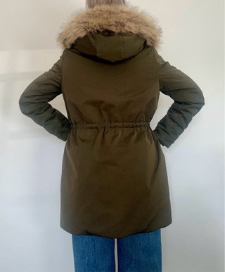 Abrigo acolchado zara talla xs verde