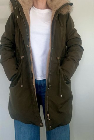 Abrigo acolchado zara talla xs verde