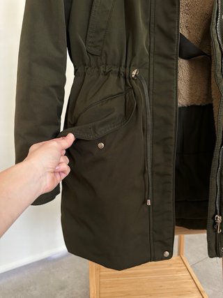 Abrigo acolchado zara talla xs verde