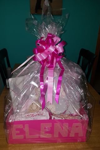 Tartas de pañales y cestas