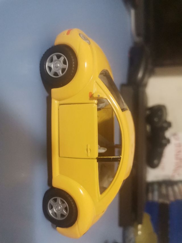 Volkswagen new beetle kinsmart 1/32