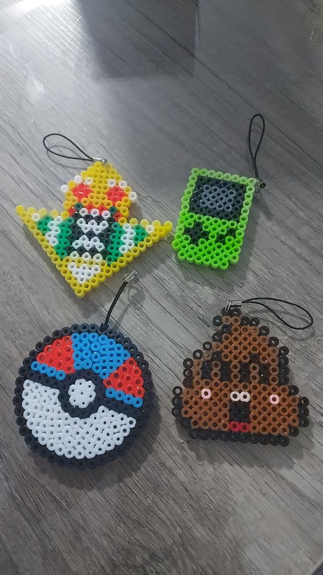 Llaveros hama beads