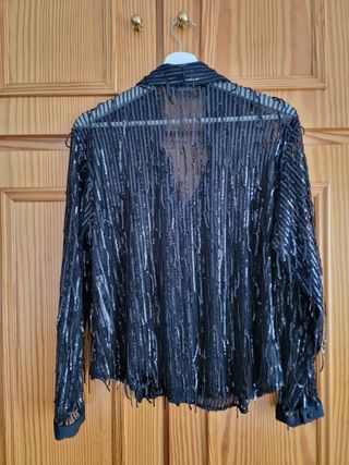 Blusa con flecos Zara