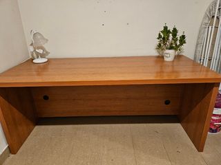 Escritorio, mesa de oficina