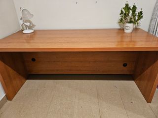 Escritorio, mesa de oficina