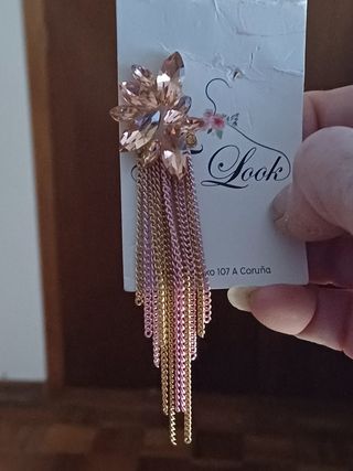 PENDIENTES CON DISEÑO DE DIAMANTES