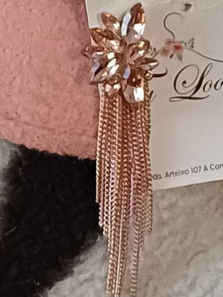 PENDIENTES CON DISEÑO DE DIAMANTES