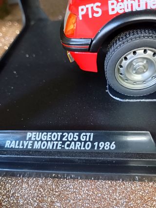 Modellino auto rally 1:18 Peugeot 205 Gt
