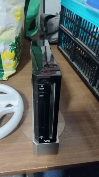 Wii negra + Complementos + Juegos