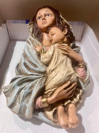 Arte religioso, maternidad resina marmol 33 x 15