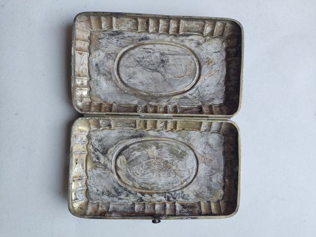 ANTICO PORTASIGARETTE IN ARGENTO DEL XIX SECOLO