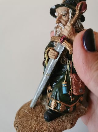 Figura de Brujo de 10 cm.