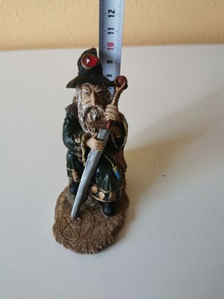 Figura de Brujo de 10 cm.