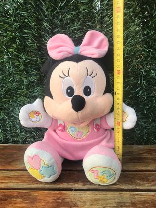 Minnie interactiva peluche