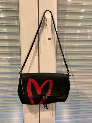 Bolso de hombro con cadena desigual 