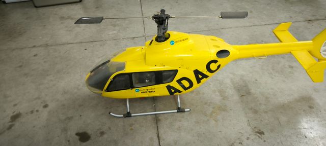 Maquetas helicóptero rc EC135 HIROBO 700