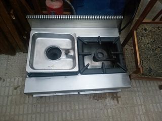 Cocina industrial de dos fuegos  a gas
