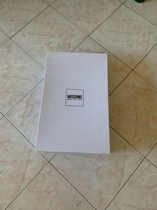 Stivali Moschino nuovi